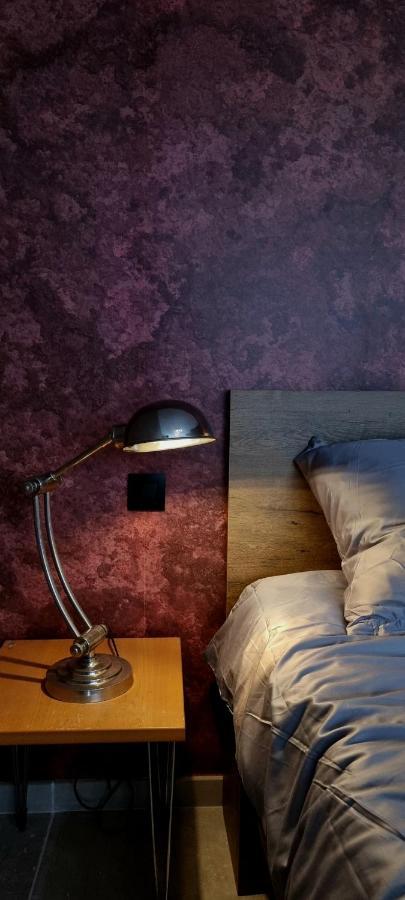 Logies La Chevre Folle - Lodging & Cooking In Style With Shared Kitchen Oostende Exteriör bild